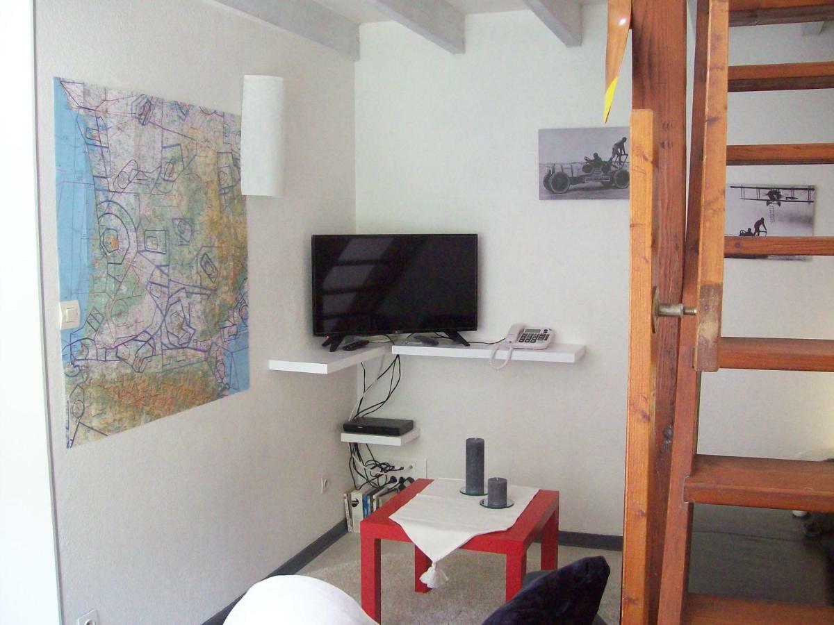 Appartements Les Remparts D'Alienor Poitiers Exterior photo